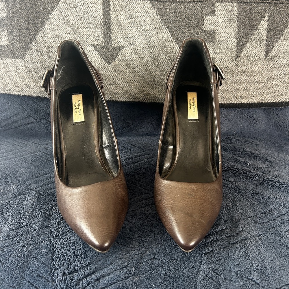 Simply Vera Vera Wang Chocolate Brown Heels